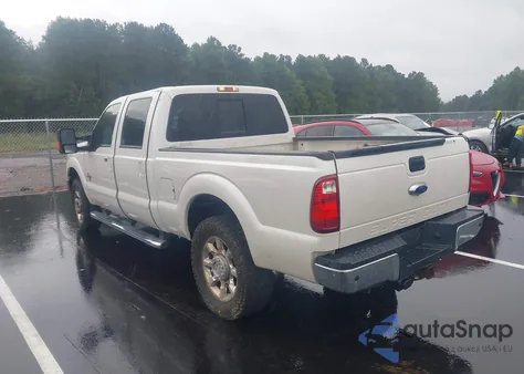 2013 Ford F-250 Lariat z USA, uszkodzony, nr VIN 1FT7W2BT3DEB08119